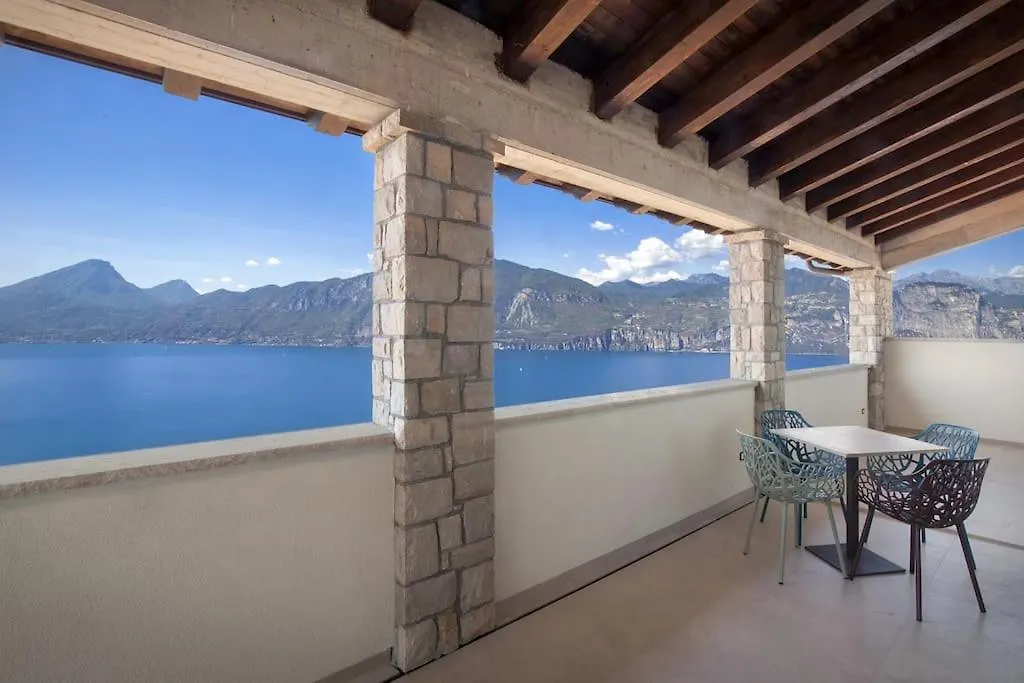 Villa Divina - Apt Divina Con Piscina E Vista Lago Castelletto Di Brenzone Lejlighed