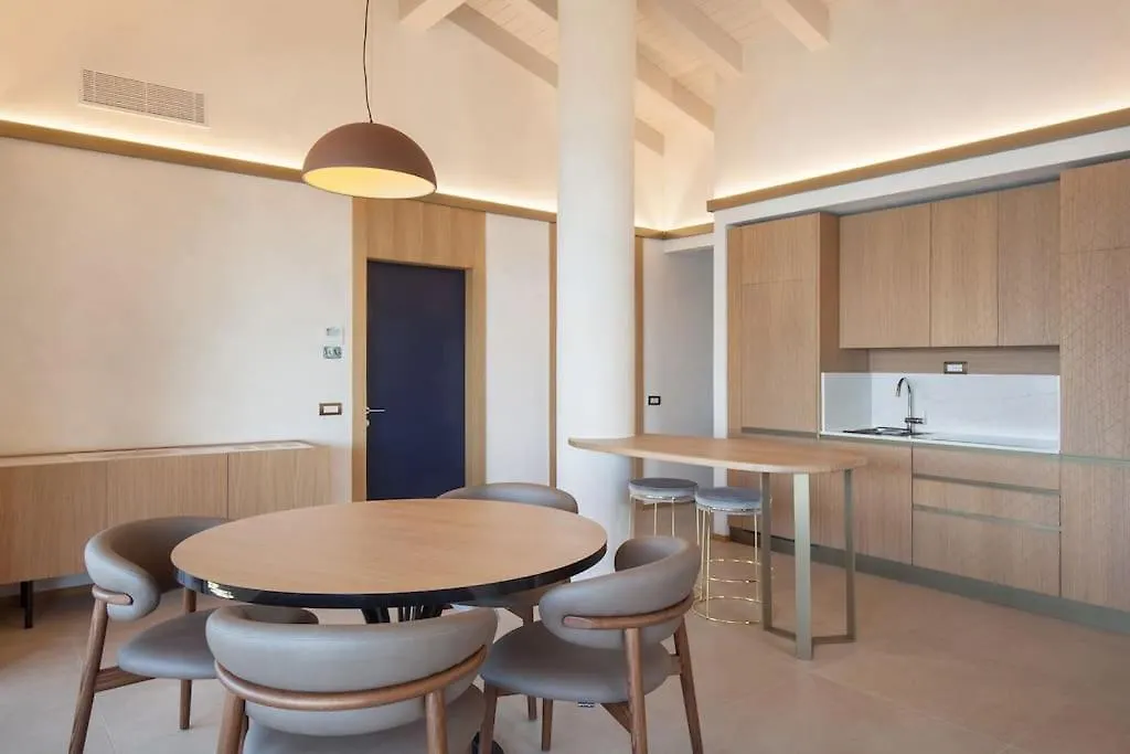 Villa Divina - Apt Divina Con Piscina E Vista Lago Castelletto Di Brenzone 0*,  Italien